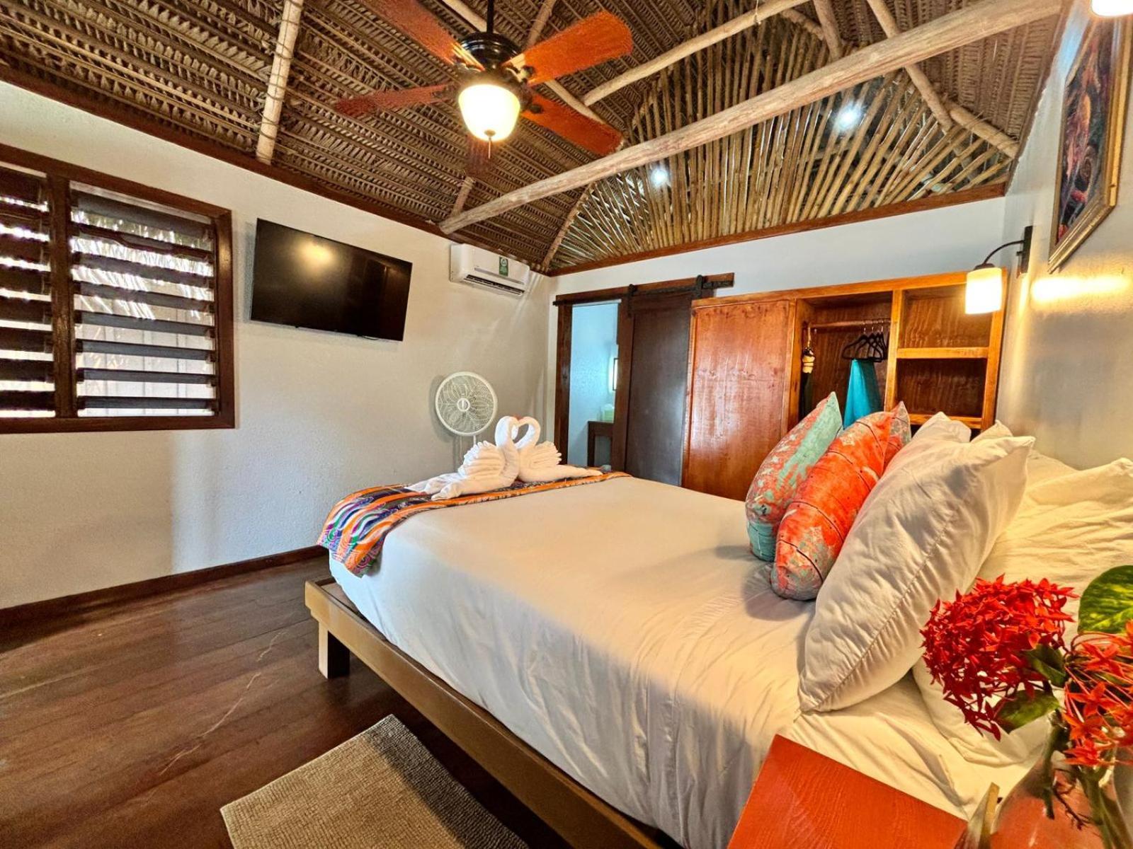 Azure Del Mar Hotel Maya Beach Kültér fotó