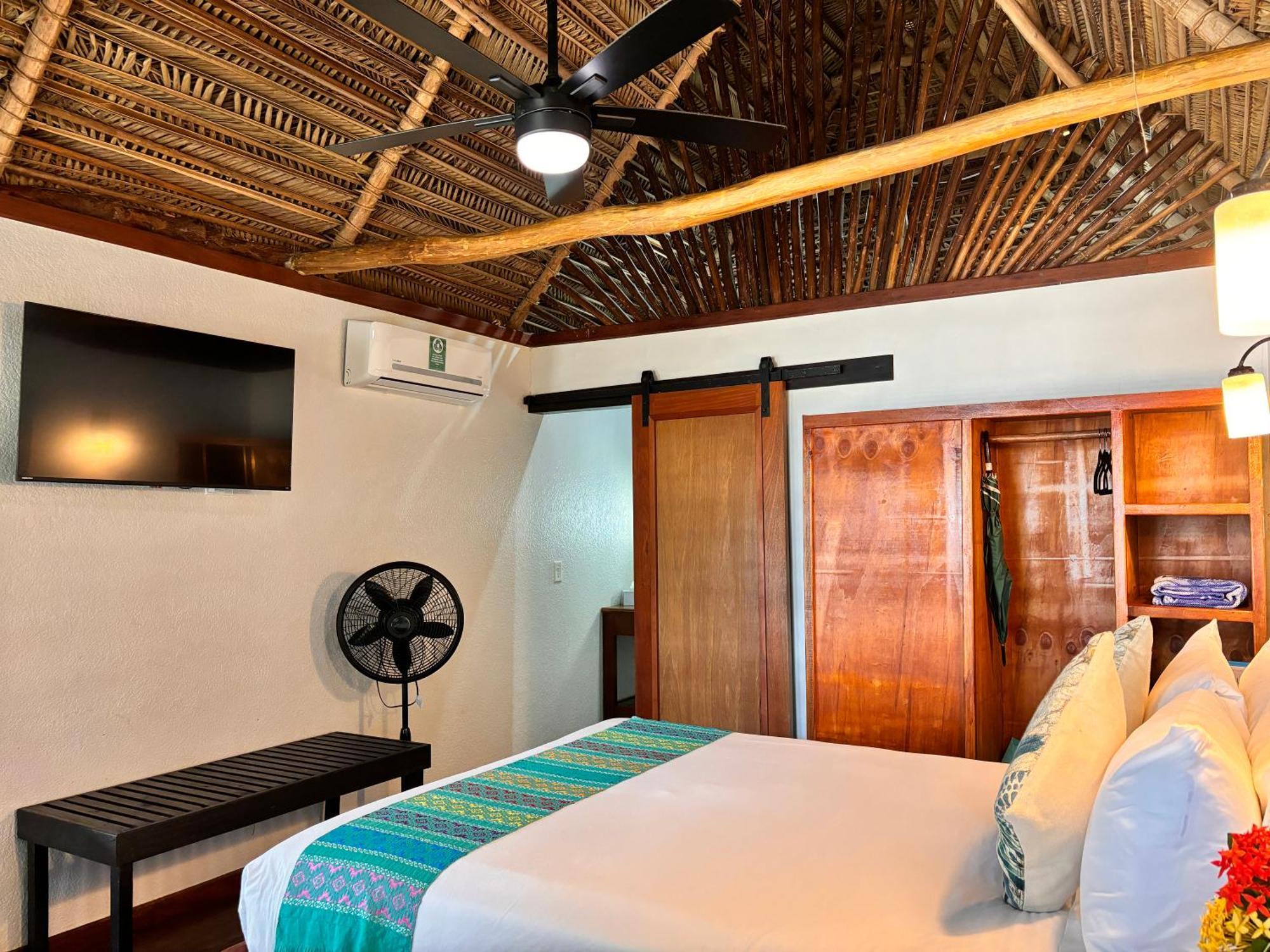 Azure Del Mar Hotel Maya Beach Kültér fotó